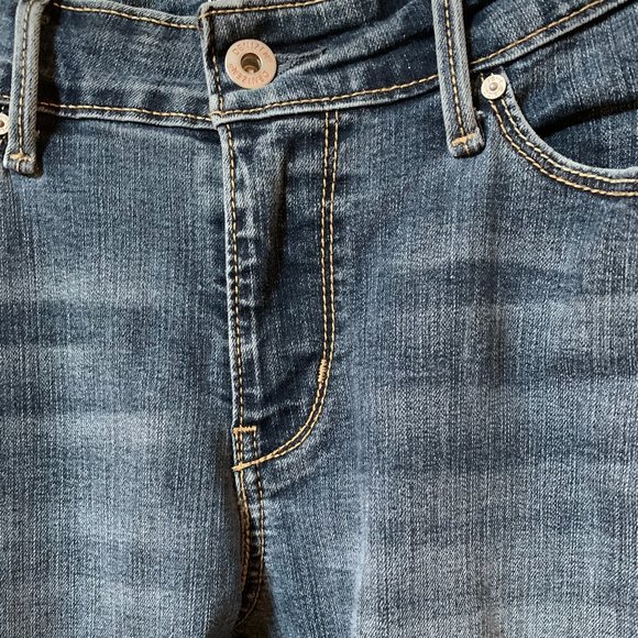 WOMAN LEVI'S - Picture 1 of 4